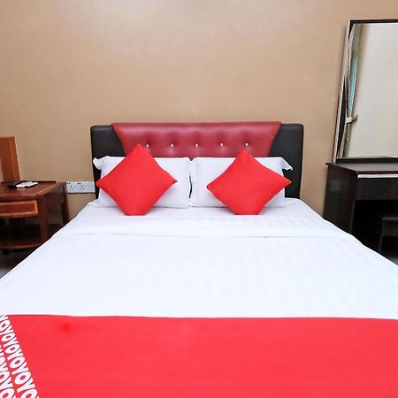 Super Oyo 707 Ayuni Hotel Bangi Luaran gambar