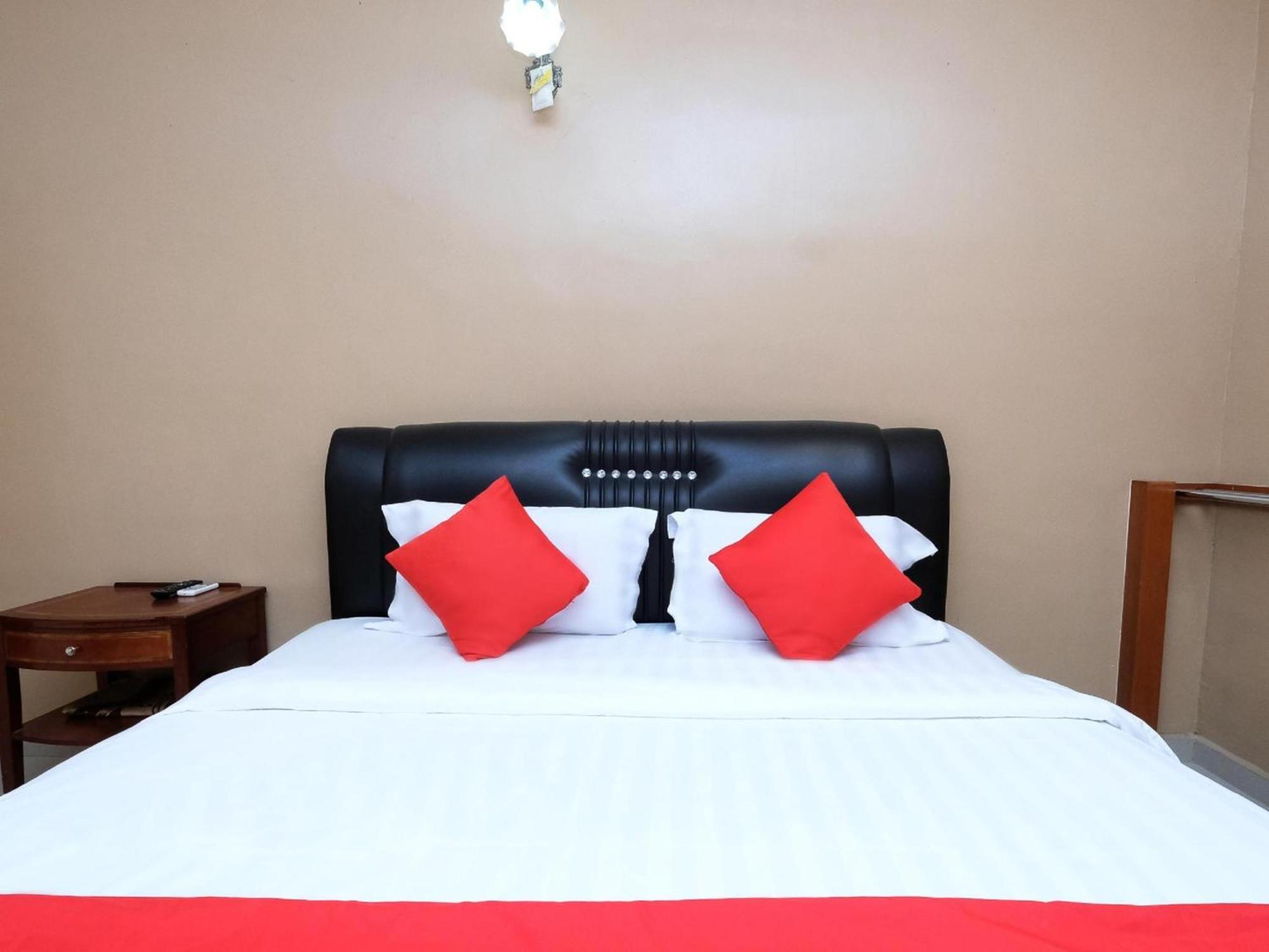 Super Oyo 707 Ayuni Hotel Bangi Luaran gambar