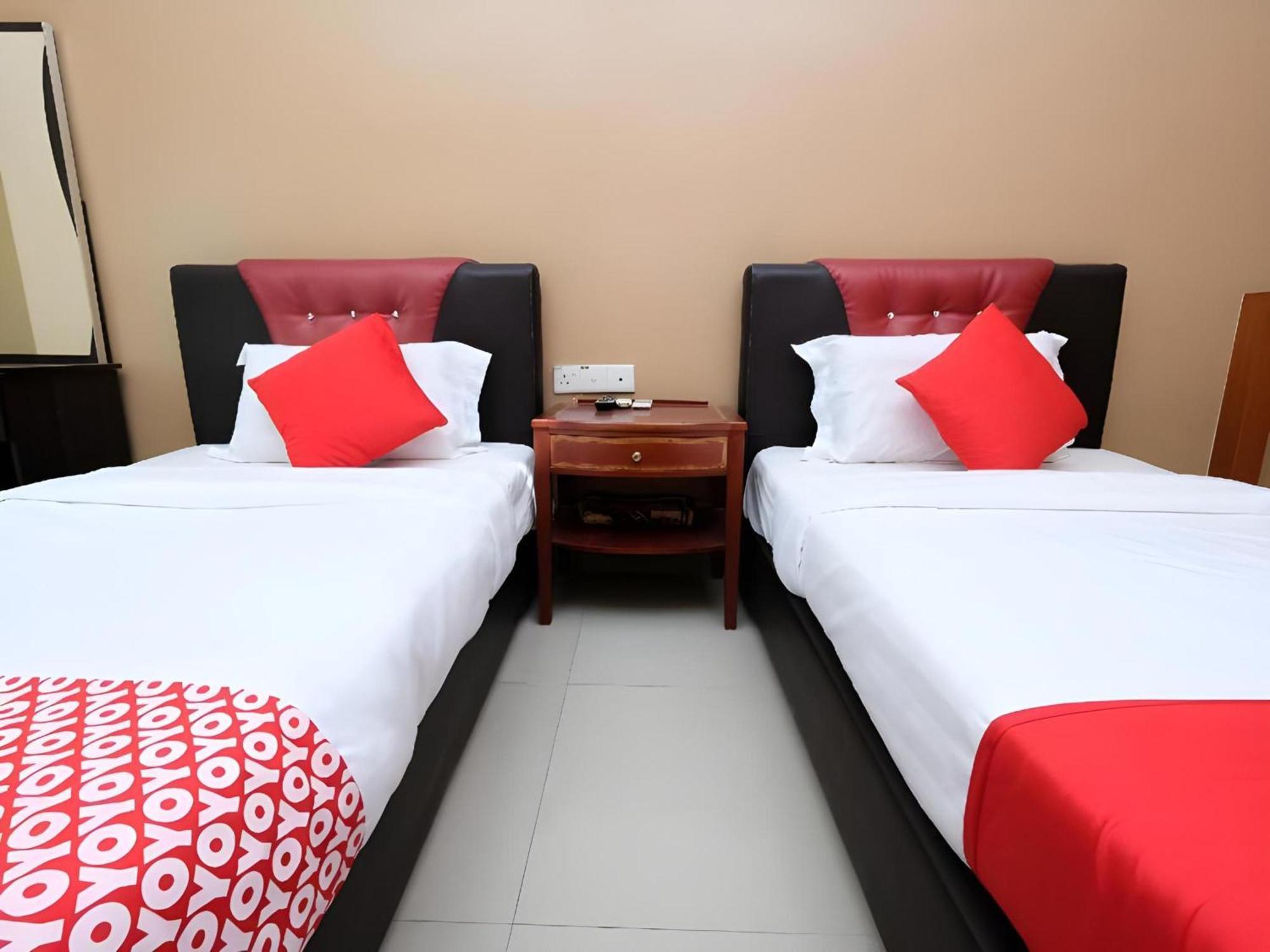 Super Oyo 707 Ayuni Hotel Bangi Luaran gambar