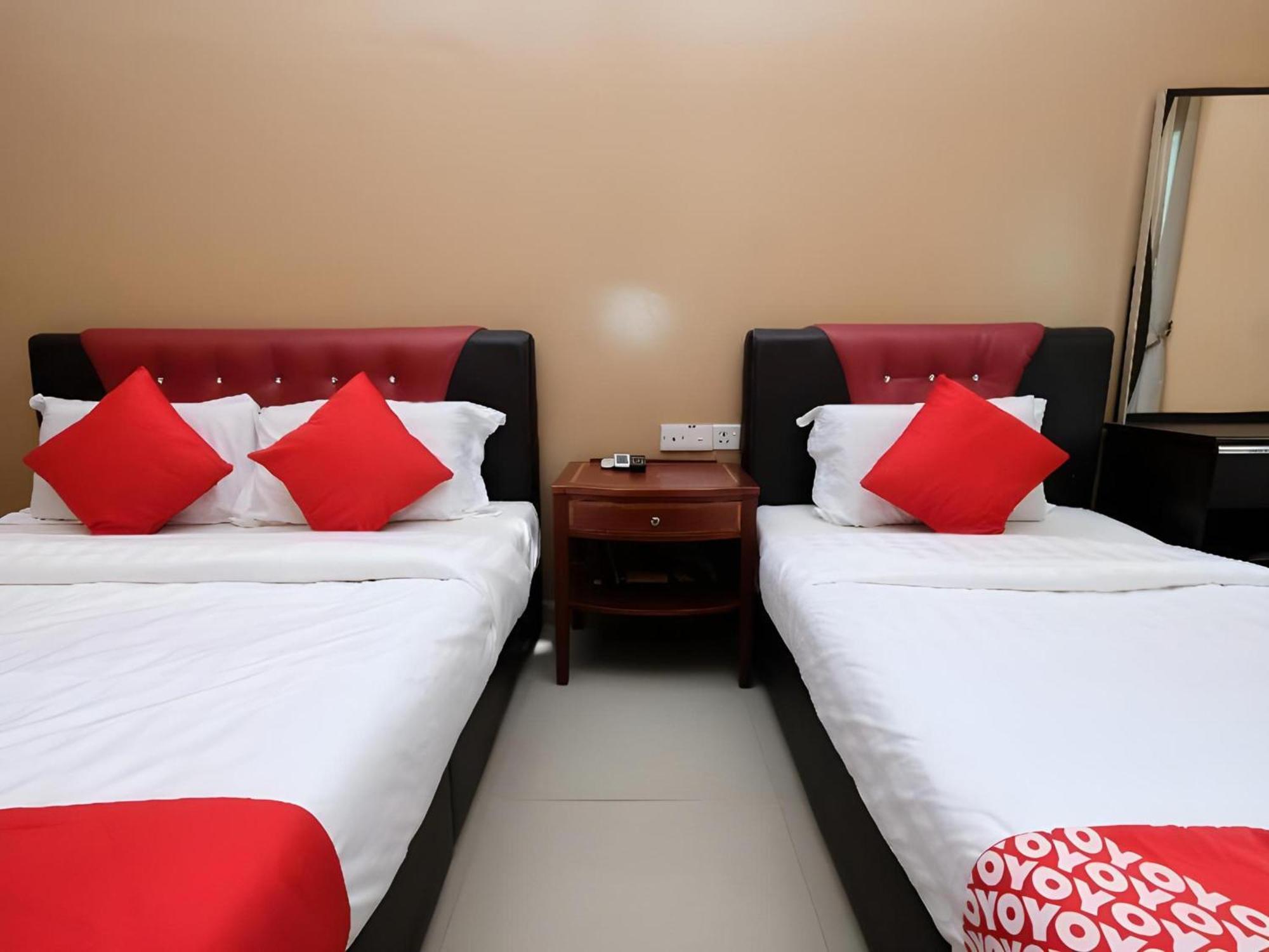 Super Oyo 707 Ayuni Hotel Bangi Luaran gambar