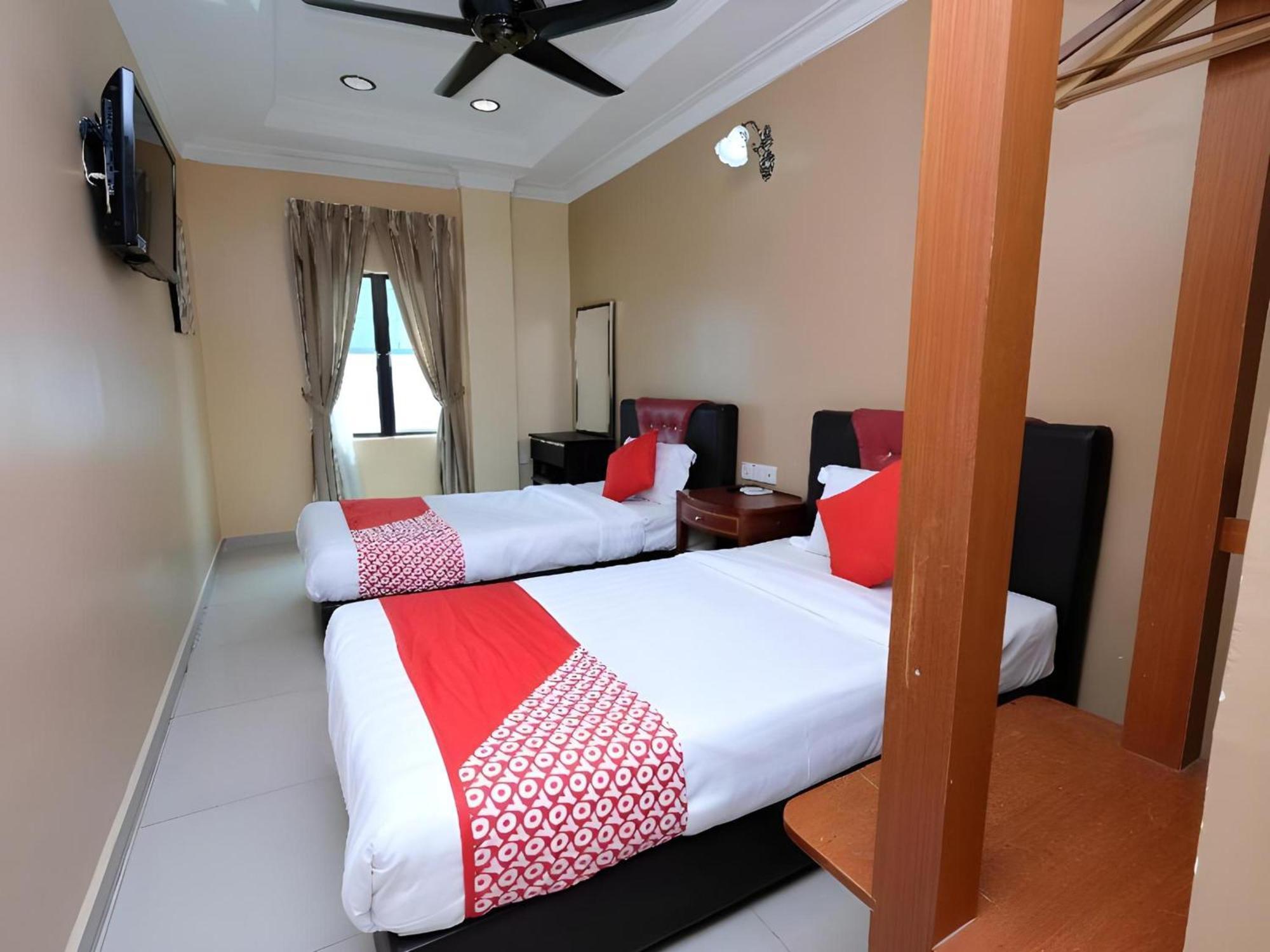 Super Oyo 707 Ayuni Hotel Bangi Luaran gambar