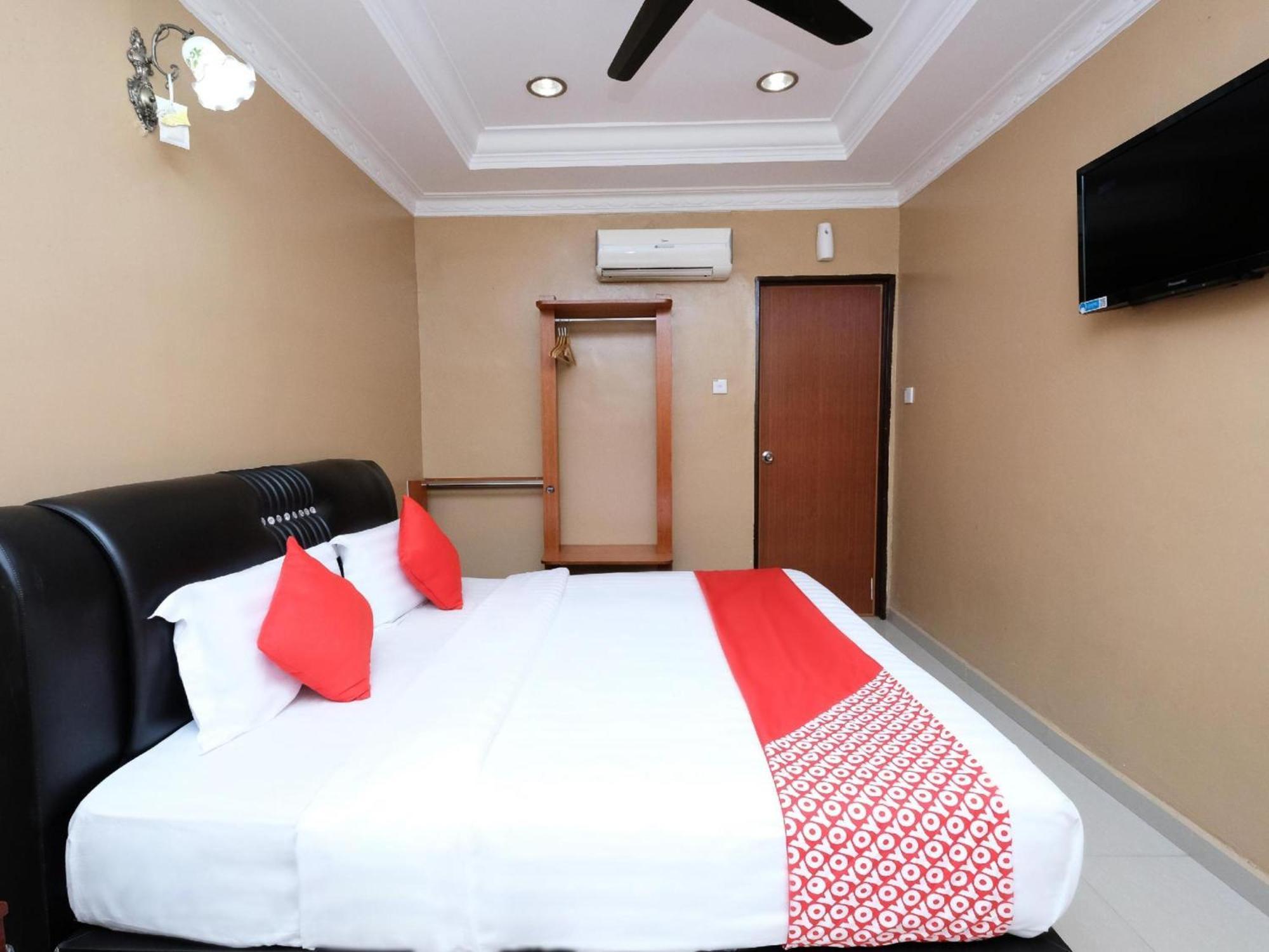 Super Oyo 707 Ayuni Hotel Bangi Luaran gambar